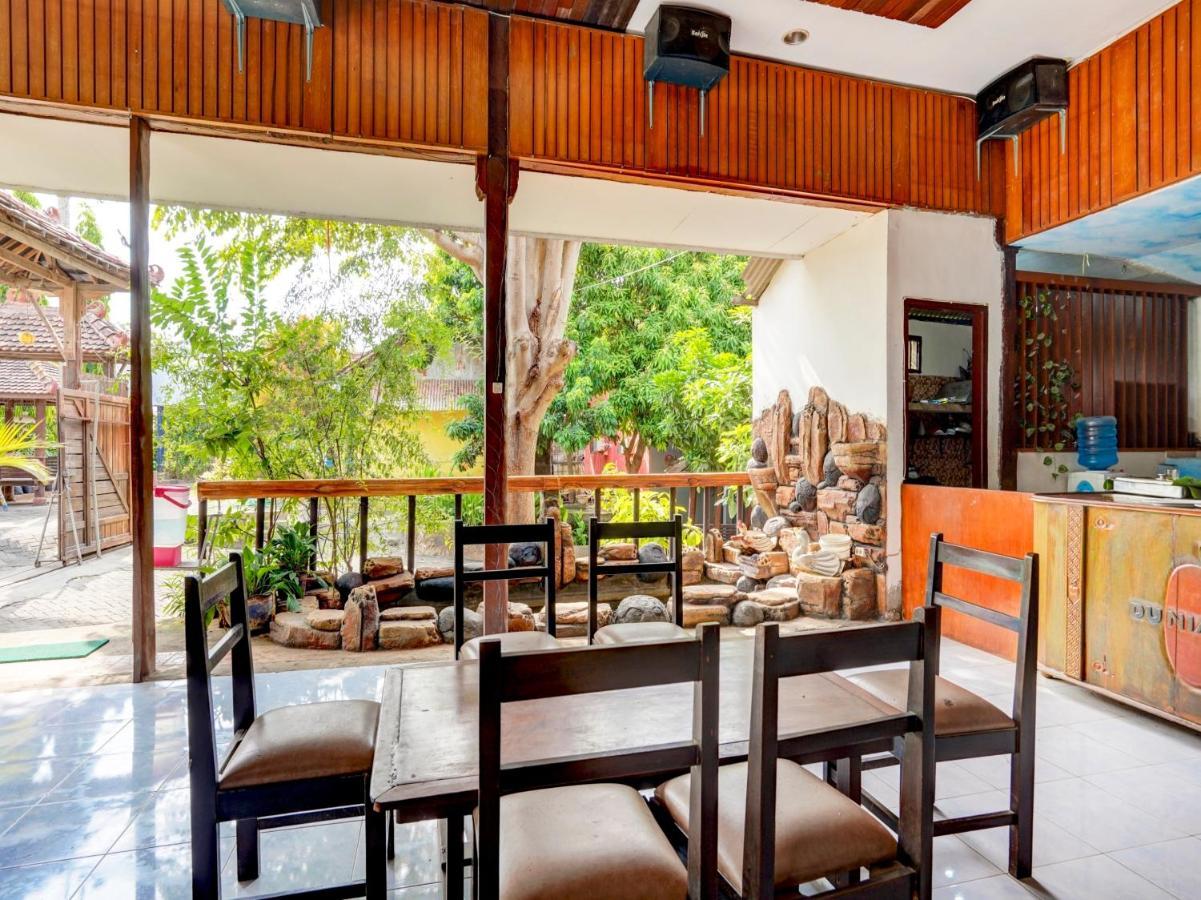 OYO 3710 Izzi Hotel Lamongan Esterno foto